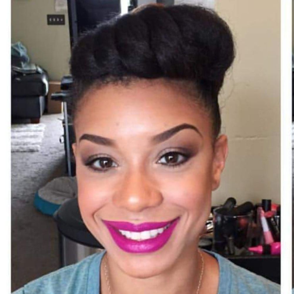 Meet your Posher, Yolanda